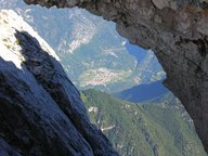 Erto visto dal Col Nudo (Autore Andrea Zambon).jpg